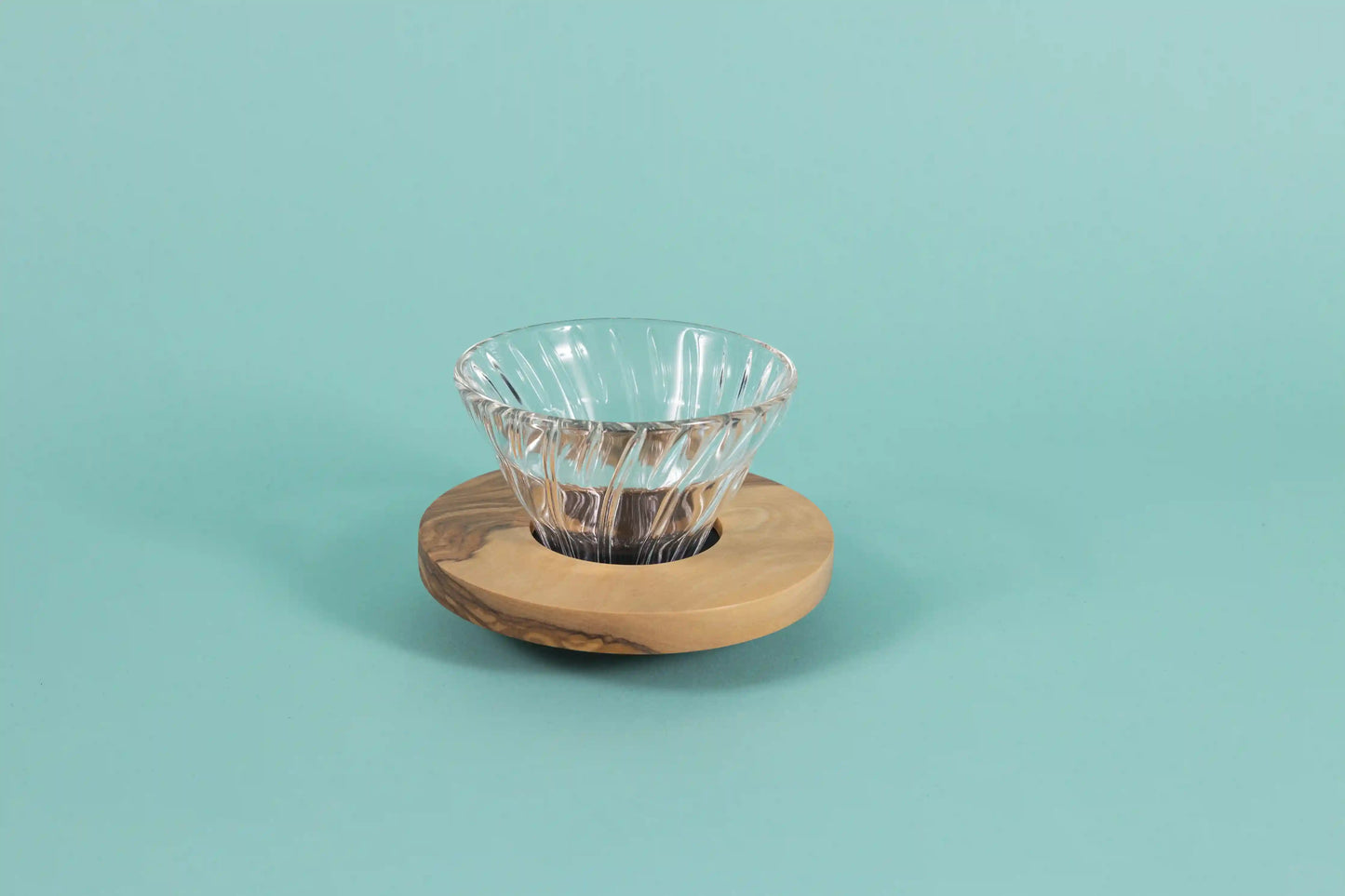 V60 Glass Coffee Dripper - Olive Wood