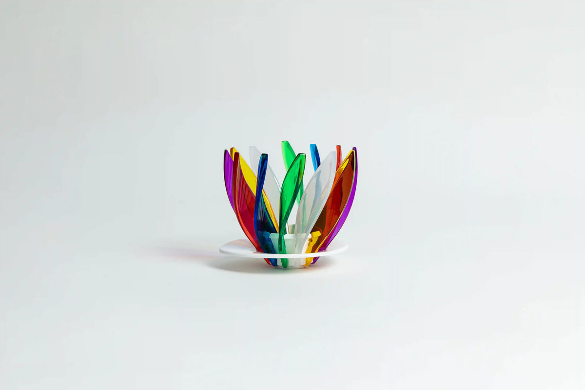 V60 "Suiren" Coffee Dripper 02